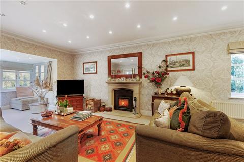 5 Ashdown Way, Kingwood, Henley-on-thames, RG9 5WD