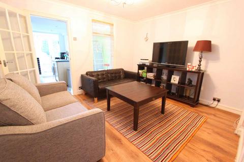 2 bedroom end of terrace house for sale, Wellesley Road, Brentwood CM14