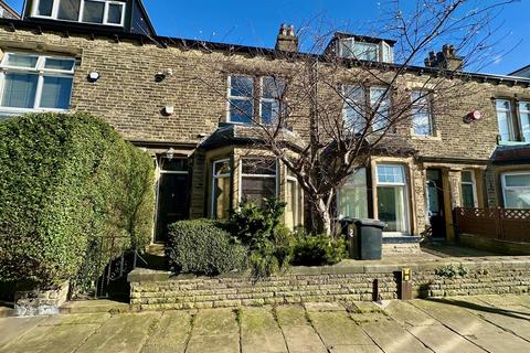 3 bedroom terraced house for sale, Skircoat Green Road, Skircoat Green, Halifax