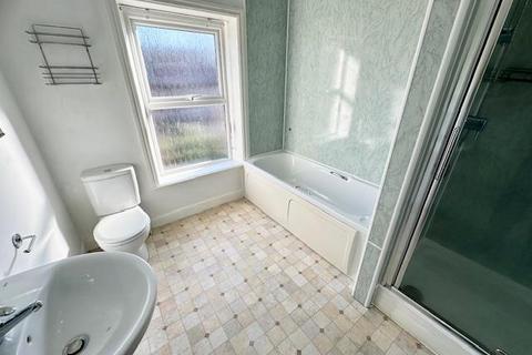 3 bedroom terraced house for sale, Skircoat Green Road, Skircoat Green, Halifax