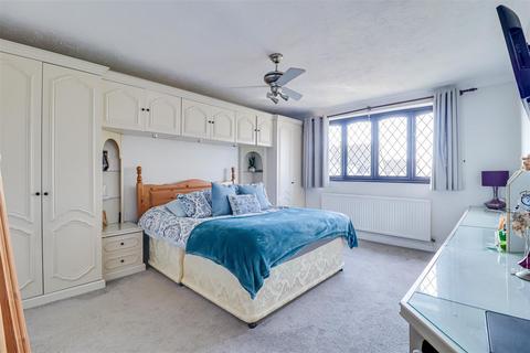 undefined, St. Clements Crescent, Benfleet SS7