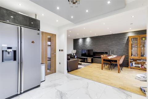 239 Perry Road, Nottingham, NG5 1GN
