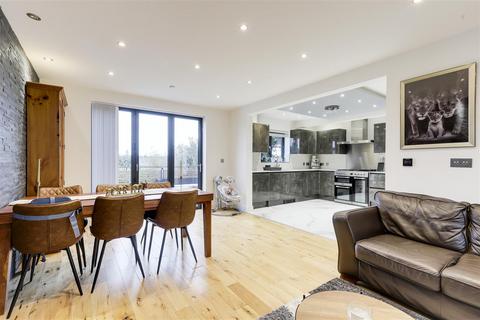 239 Perry Road, Nottingham, NG5 1GN