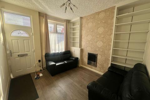 2 bedroom terraced house to rent, Buxton Street, Leicester, LE2 0FJ