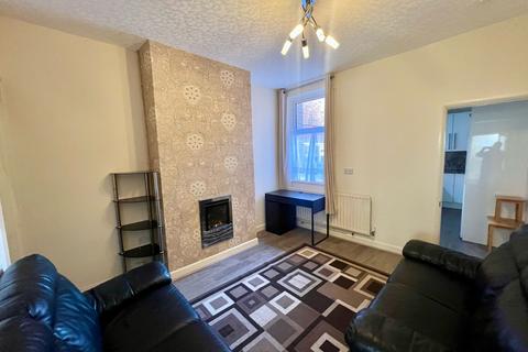 2 bedroom terraced house to rent, Buxton Street, Leicester, LE2 0FJ