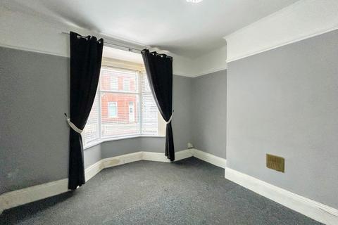 2 bedroom end of terrace house to rent, Alnwick Road, South Shields, NE34