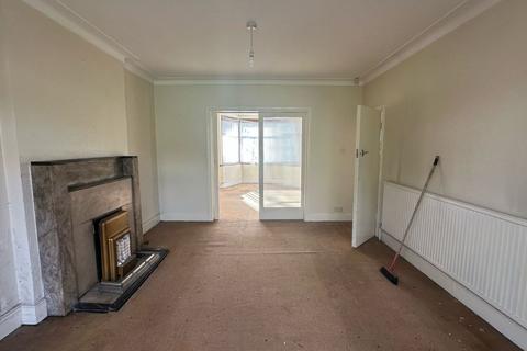 9 Alderton Crescent, London, NW4 3XU