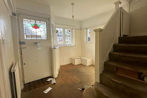 9 Alderton Crescent, London, NW4 3XU
