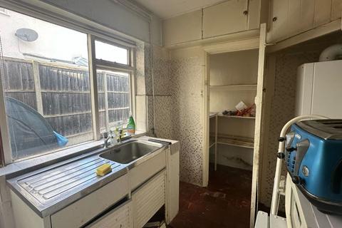9 Alderton Crescent, London, NW4 3XU