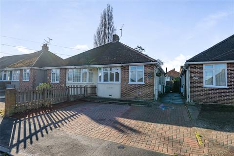 2 bedroom bungalow for sale, Gillian Close, Aldershot GU12