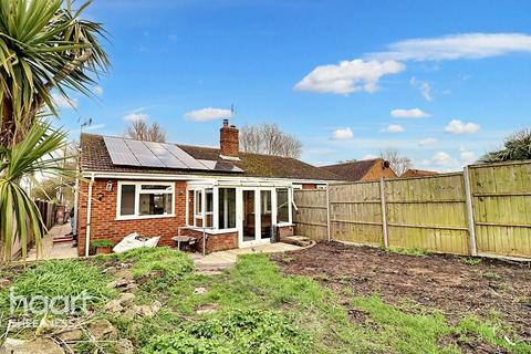 3 bedroom bungalow for sale, Wing Road, Leysdown