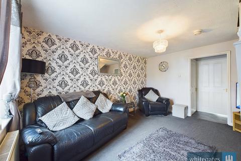 2 bedroom end of terrace house for sale, Bierley House Avenue, Bradford, West Yorkshire, BD4