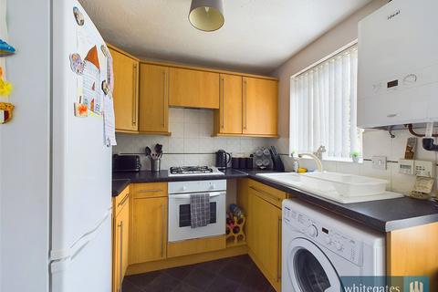 2 bedroom end of terrace house for sale, Bierley House Avenue, Bradford, West Yorkshire, BD4