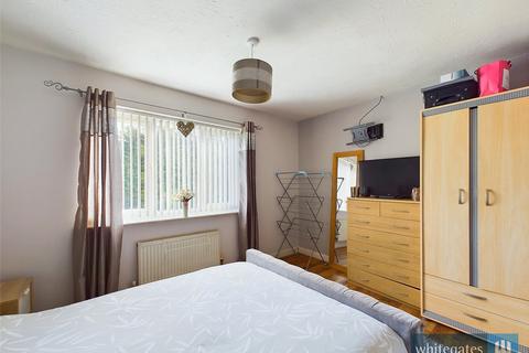 2 bedroom end of terrace house for sale, Bierley House Avenue, Bradford, West Yorkshire, BD4