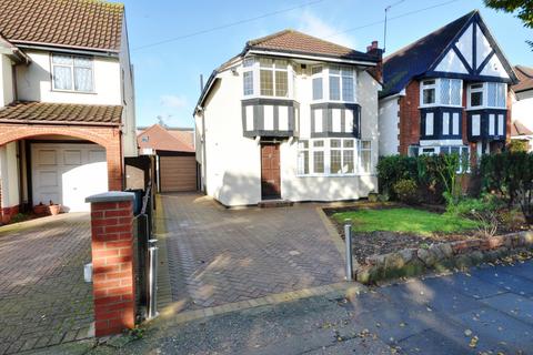 3 bedroom house to rent, The Fairway, Ruislip, HA4