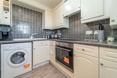 2 bedroom flat for sale, Burnvale, Livingston EH54