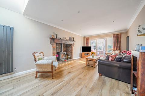 4 bedroom detached house for sale, Hookley Lane, Elstead, Godalming, Surrey, GU8