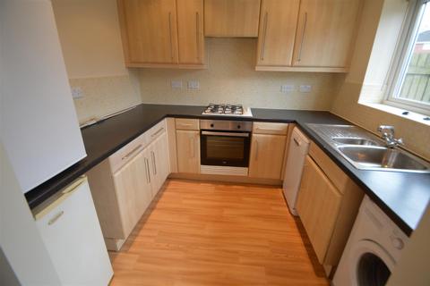 3 bedroom house to rent, Drake Avenue, Manchester M22