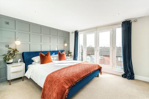 78 Hessel Road, London, W13 9ET