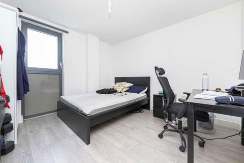 2 bedroom flat to rent, Dalston Square, London E8