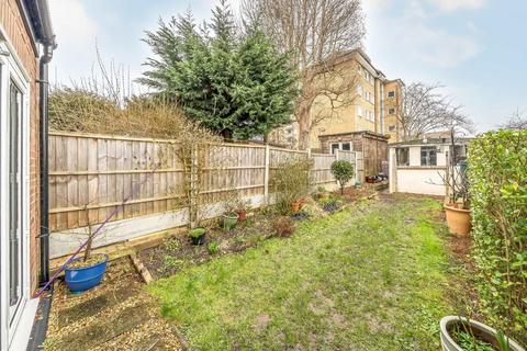 10 Abbots Park, London, SW2 3QD