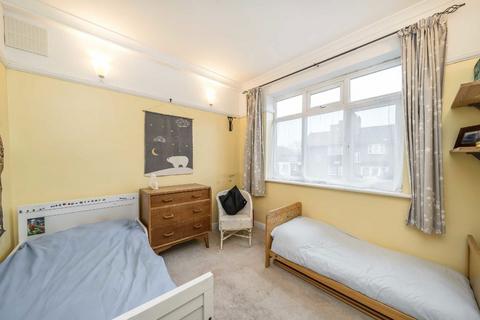 10 Abbots Park, London, SW2 3QD