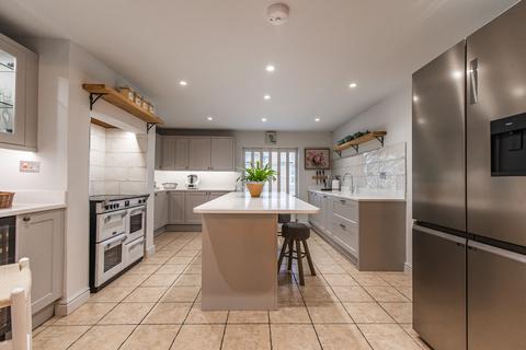 Wellesley House, 61 Holt Road, North Elmham, Dereham, NR20 5JS