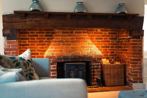 Wellesley House, 61 Holt Road, North Elmham, Dereham, NR20 5JS