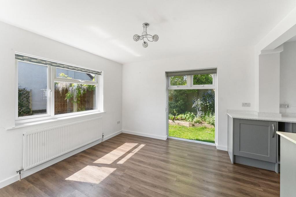 1.5 - dining area.jpg