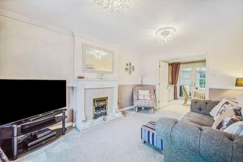 4 bedroom detached house for sale, Ridge View Drive, Birkby, HD2