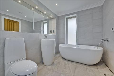 2 College View, Epsom, KT17 4DW