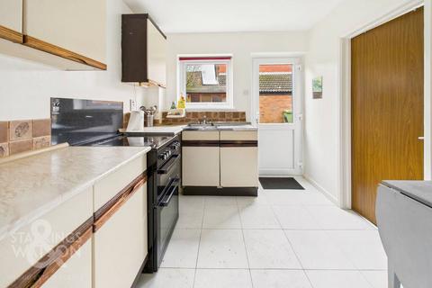 4 bedroom detached house for sale, Holworthy Road, Norwich