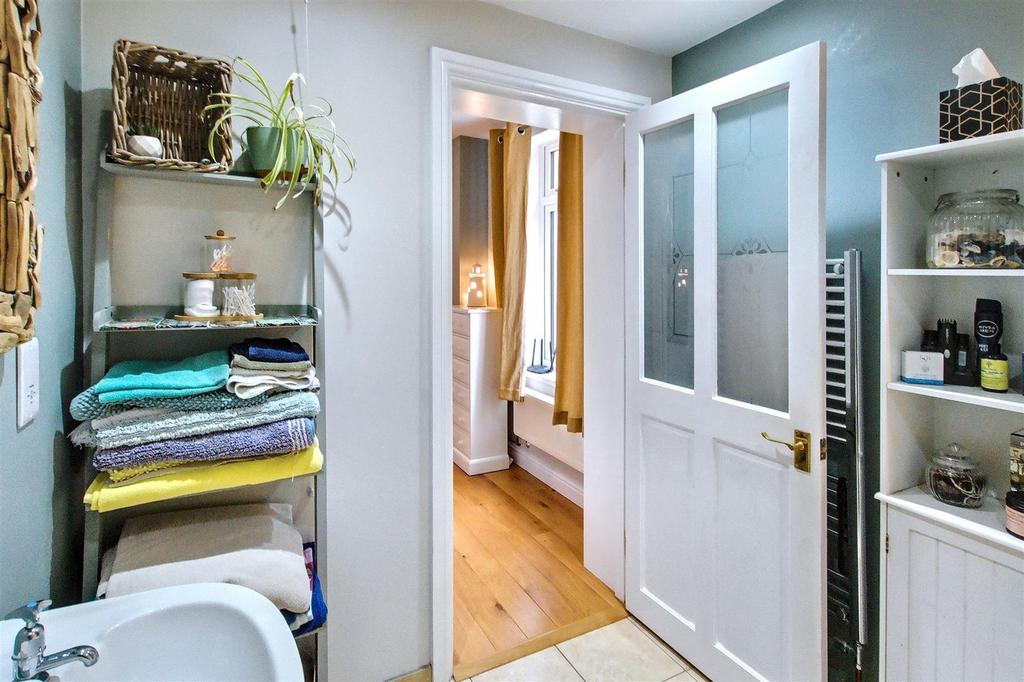 Ensuite