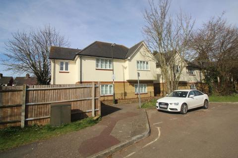 2 bedroom flat to rent, Southgate, Crawley, West Sussex. RH10 6TT