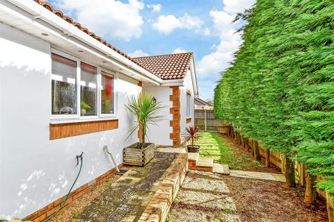 2 bedroom detached bungalow for sale, Well Road, Bognor Regis, West Sussex