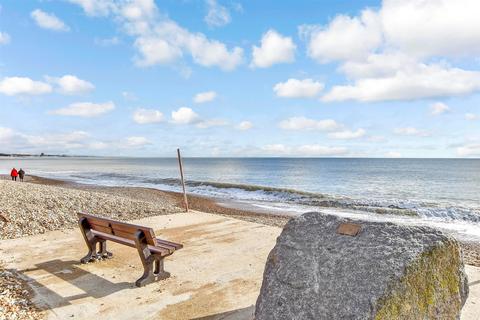 2 bedroom detached bungalow for sale, Well Road, Bognor Regis PO21