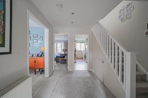 14 Hazel Grove, Hockley Heath, Solihull, B94 6QW