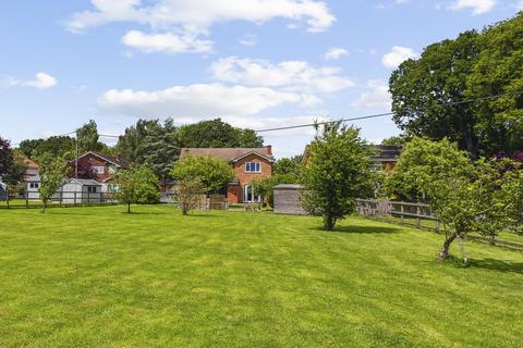 4 bedroom detached house for sale, Silchester Road, Little London, Tadley, Hampshire, RG26