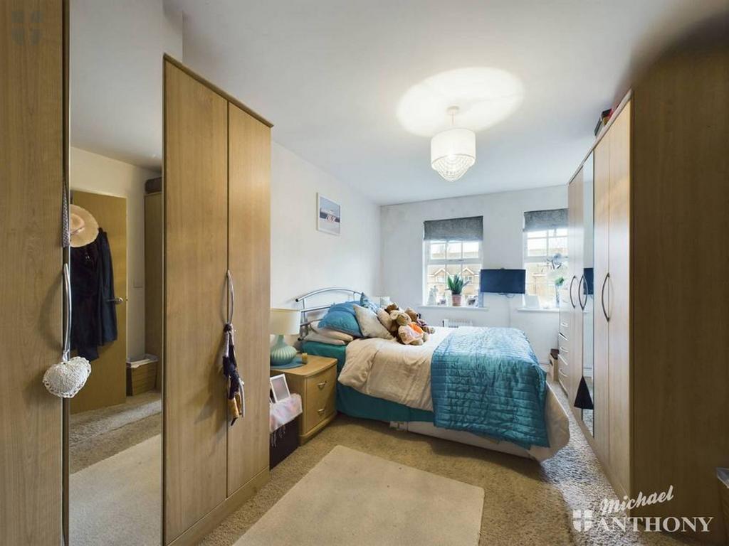 CAM03218 G0-PR0543-STILL003-thumbnail-h750-70