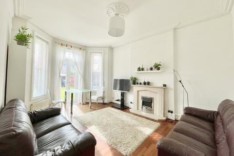 3 bedroom apartment for sale, Pembroke Road, Westbourne, Bournemouth, BH4