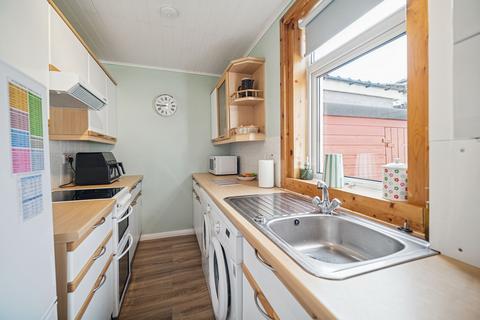 34 Moray Drive, Clarkston, Glasgow, G76 8NW
