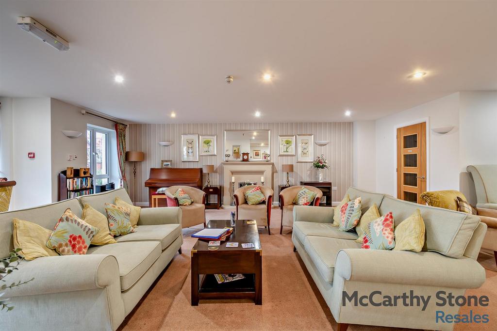Homeowners Lounge