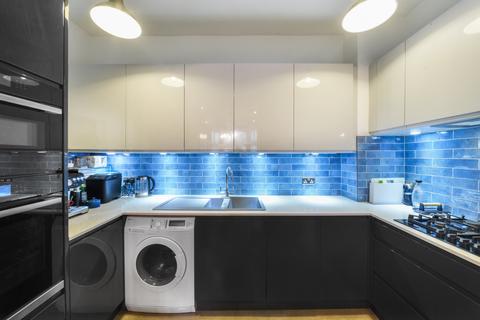 2 bedroom apartment for sale, Hammersmith Grove, London W6