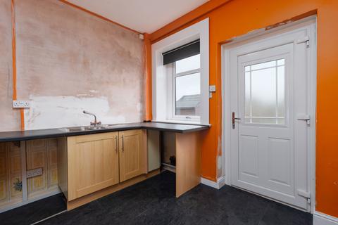 2 bedroom flat for sale, Windsor Place, Shotts, ML7 4