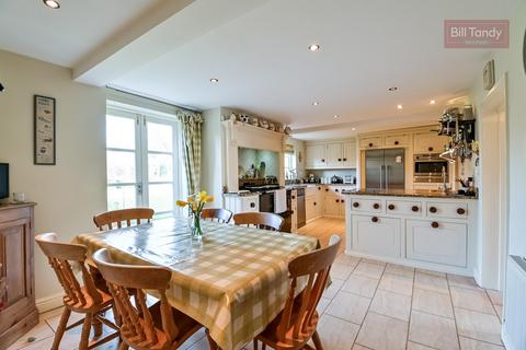 4 bedroom detached house for sale, 28 Mill End Lane, Alrewas, Burton-on-Trent, DE13