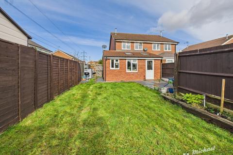 3 bedroom semi-detached house for sale, Bonham Close, Aylesbury, Buckinghamshire