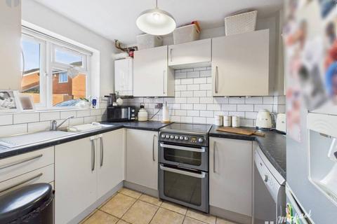 3 bedroom semi-detached house for sale, Bonham Close, Aylesbury, Buckinghamshire