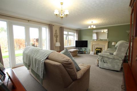 4 bedroom detached house for sale, Roker Way, Fair Oak, Eastleigh