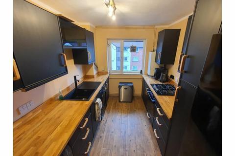 1 bedroom flat to rent, London, CR5