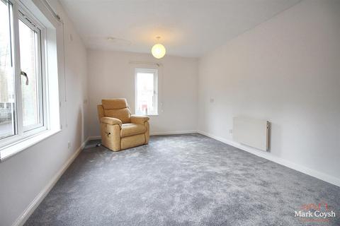 2 bedroom flat for sale, Belmont Road, Leatherhead KT22